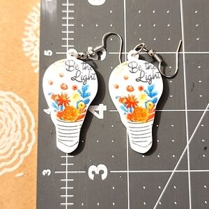 Acrylic Earrings - Medium Light - NWT